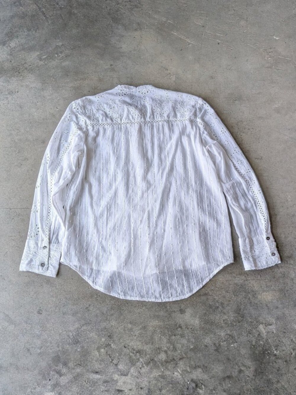 Sundance Coastal Boho White Eyelet Long Sleeve Blouse - Picture 6 of 6